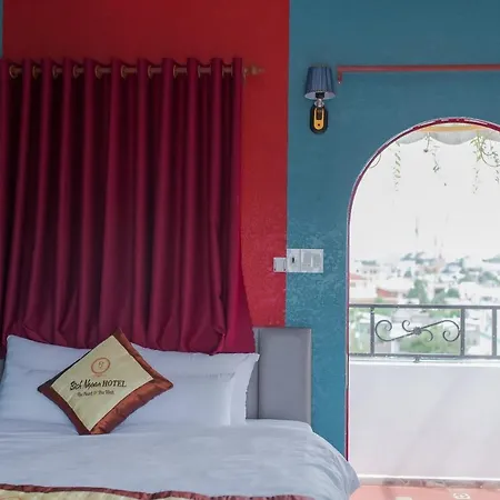 Bich Ngoan Hotel Tra Vinh Exterior photo