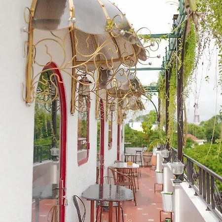 Bich Ngoan Hotel Tra Vinh Exterior photo